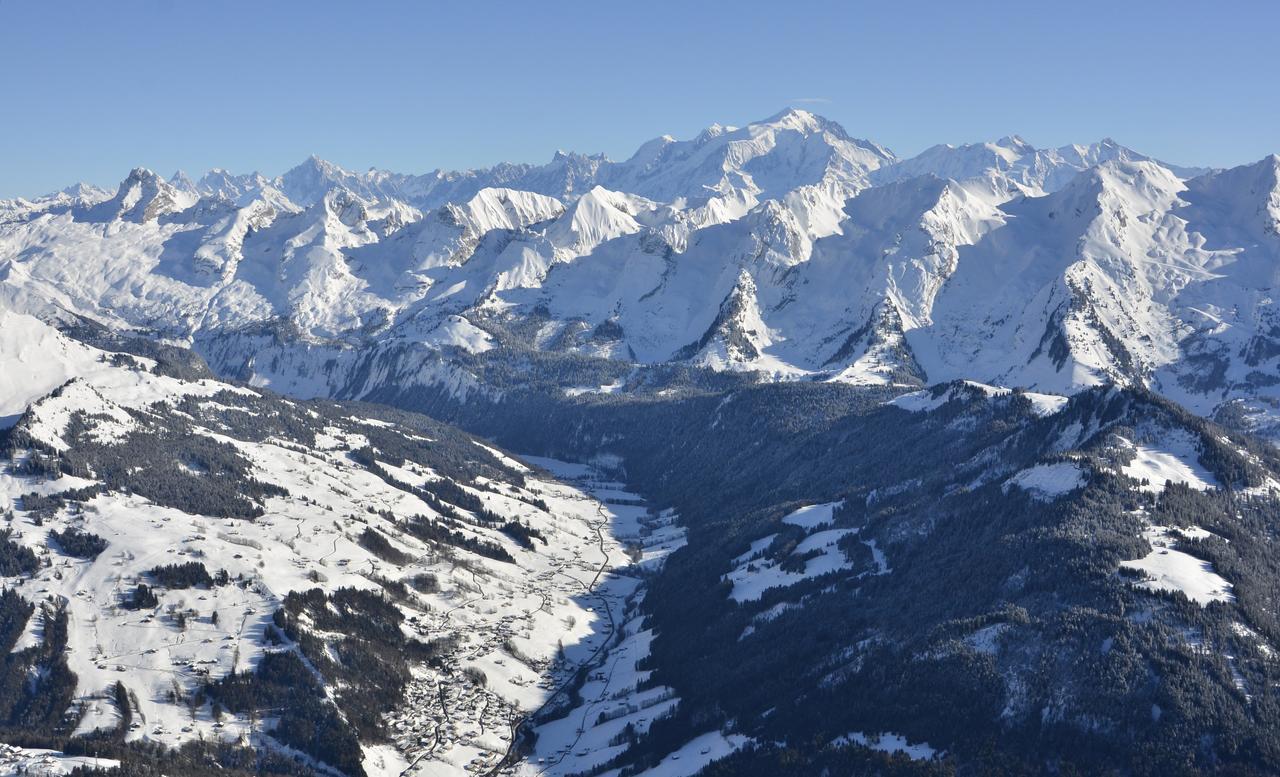 Aparthotel Les Cimes La Clusaz Exterior foto